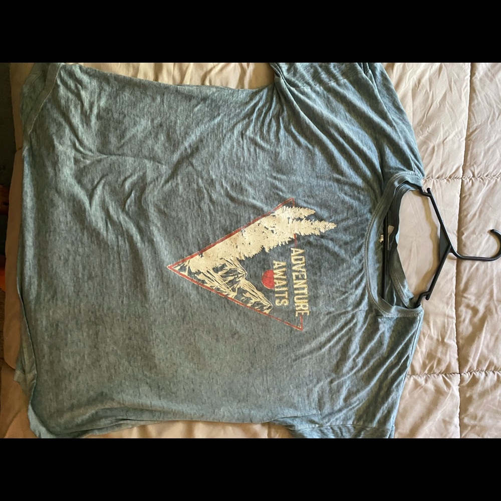 Maurice’s shirt